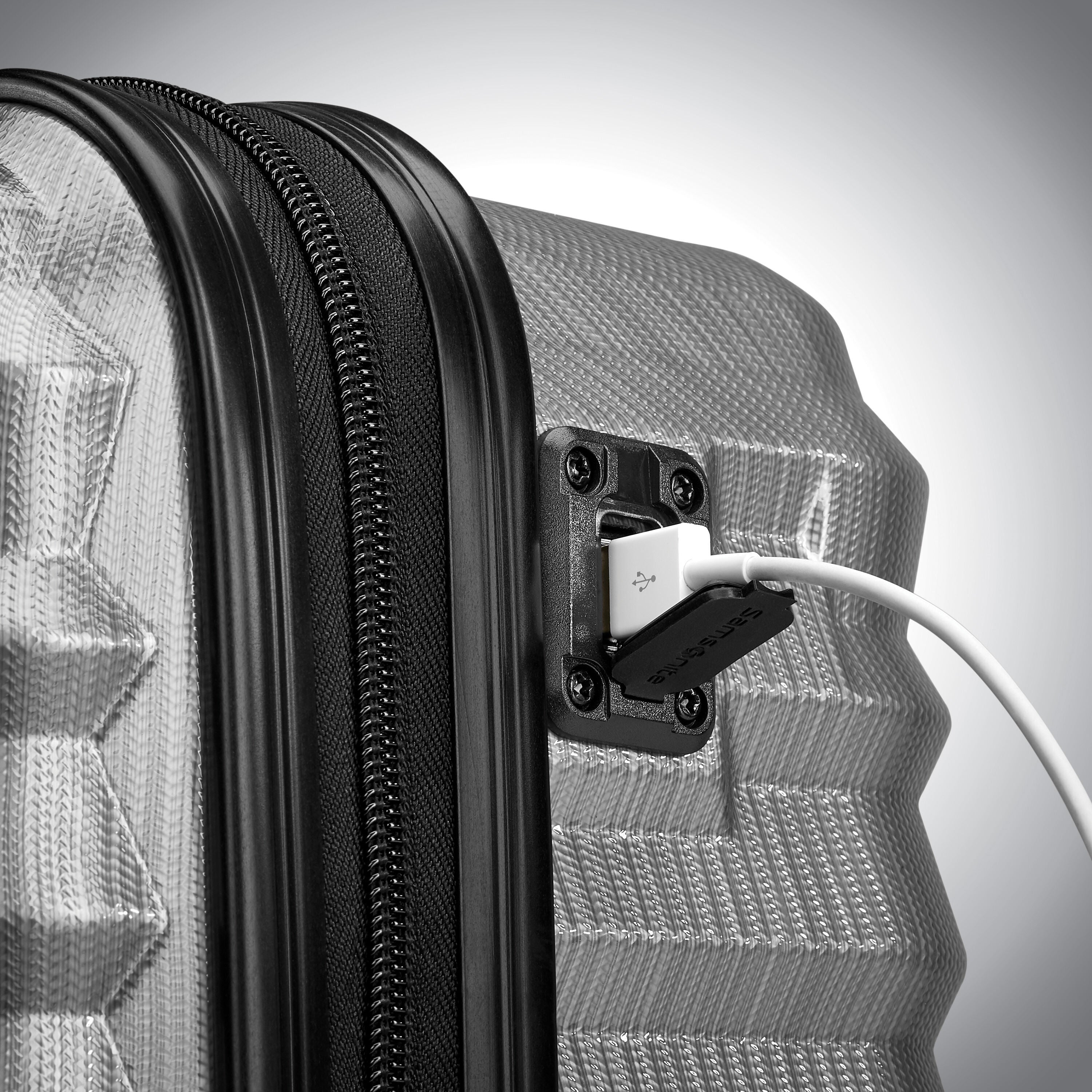 Samsonite usb hotsell port